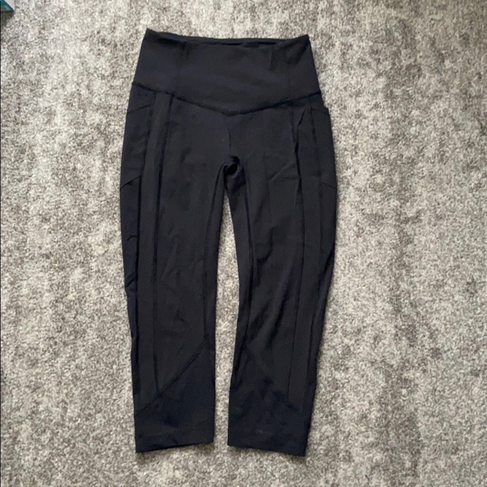 Lululemon Cropped Black Leggings